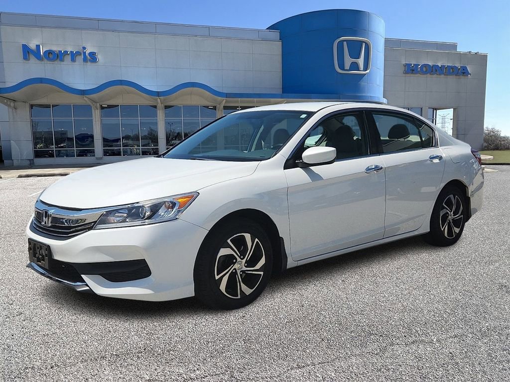 Used 2017 Honda Accord LX image 2