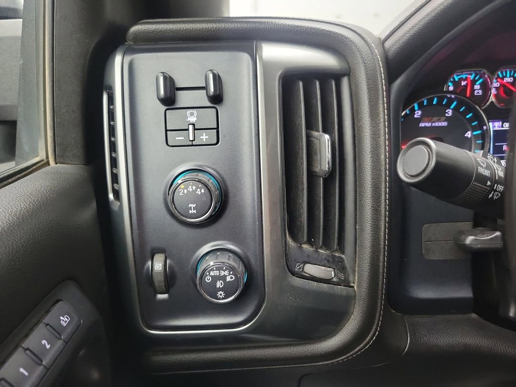 Used 2019 Chevrolet Silverado 3500 LTZ w/ Duramax Plus Package image 29