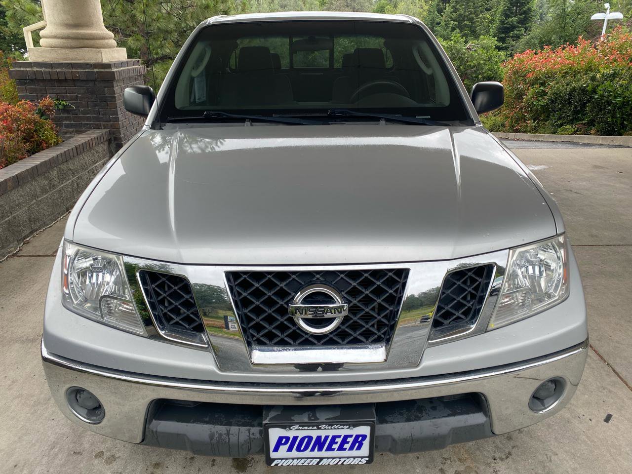 Used 2009 Nissan Frontier SE w/ Power Pkg RWD image 5