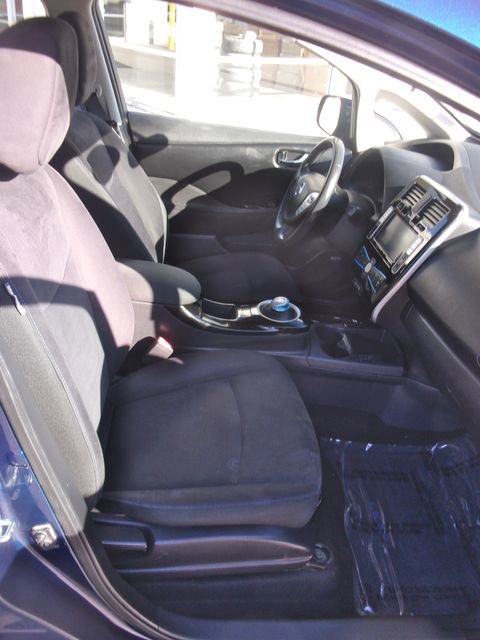 Used 2017 Nissan Leaf SV w/ Premium Package FWD image 30