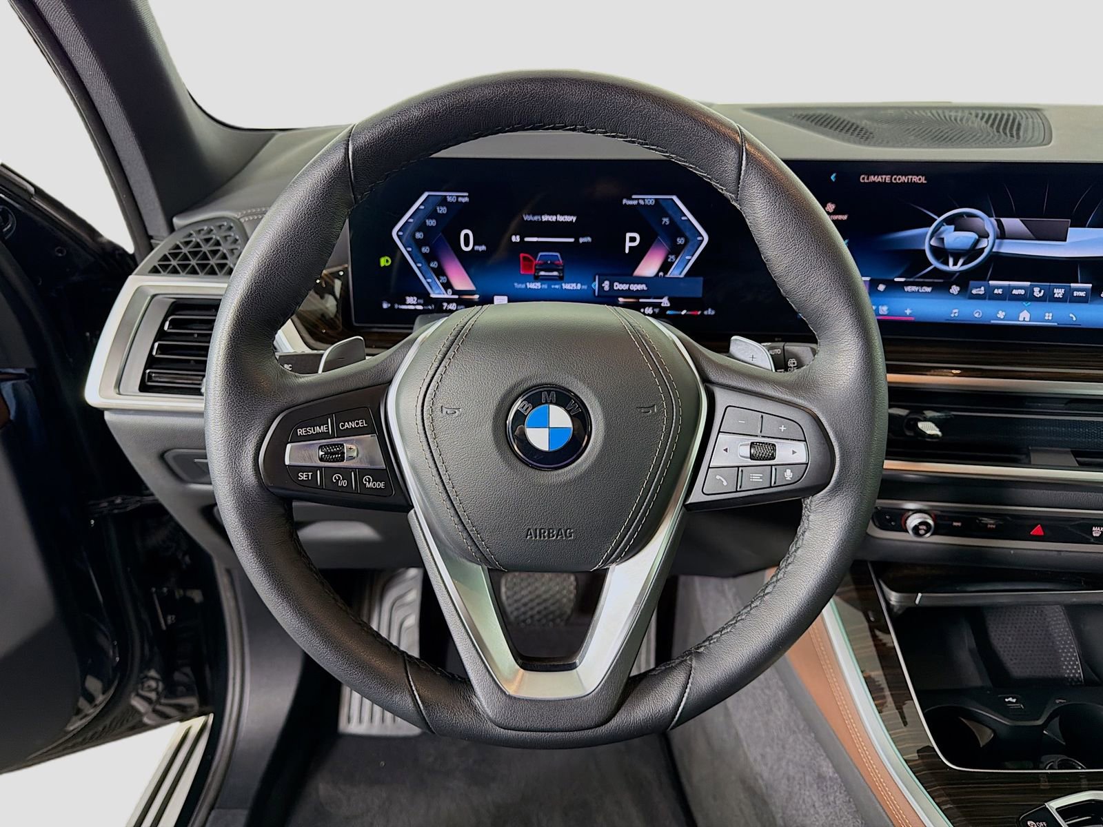 Used 2026 BMW X5 xDrive40i w/ Climate Comfort Package image 13