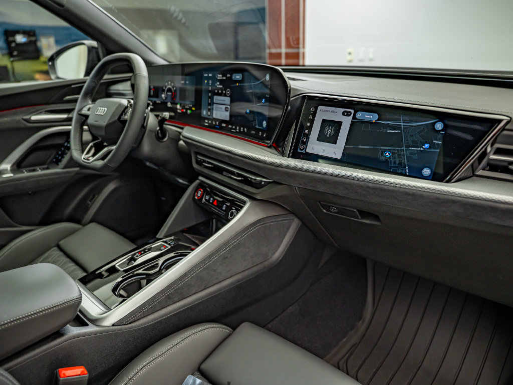 New 2026 Audi SQ5 Prestige AWD/4WD image 36
