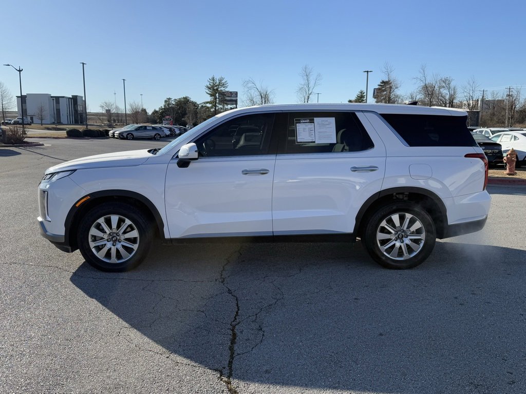 Used 2024 Hyundai Palisade SE image 4