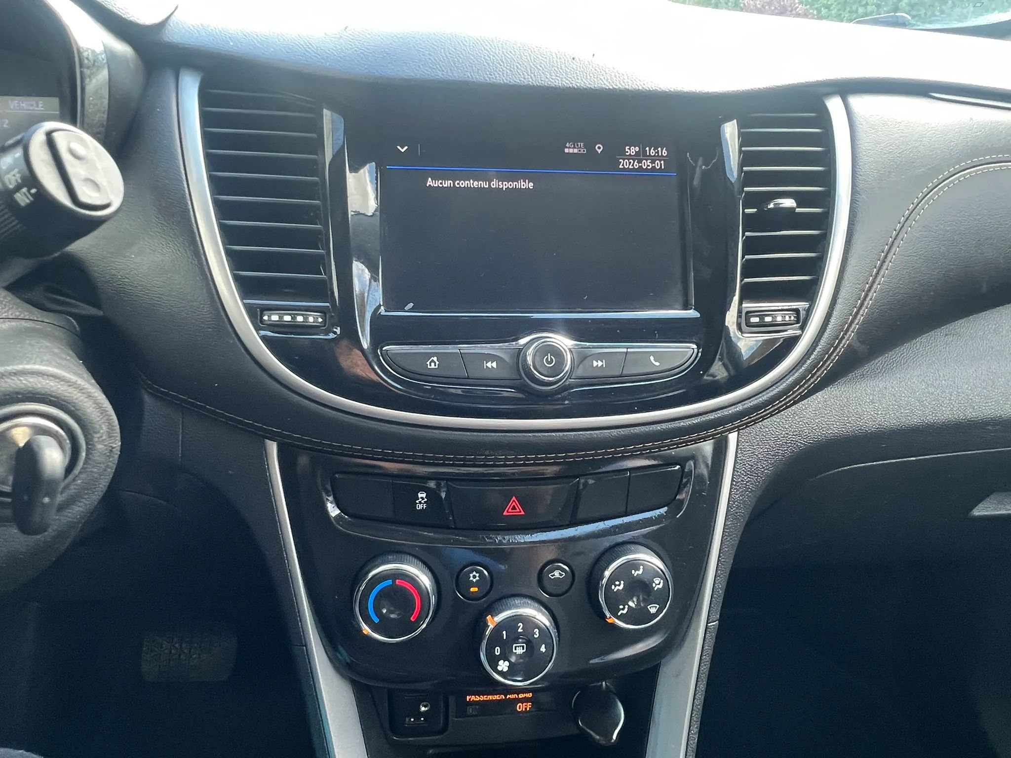 Used 2020 Chevrolet Trax LS w/ Tint and Cruise Package AWD/4WD image 17