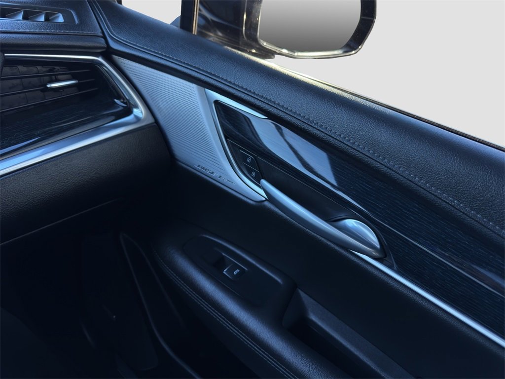 Used 2025 Cadillac XT5 Premium Luxury image 28
