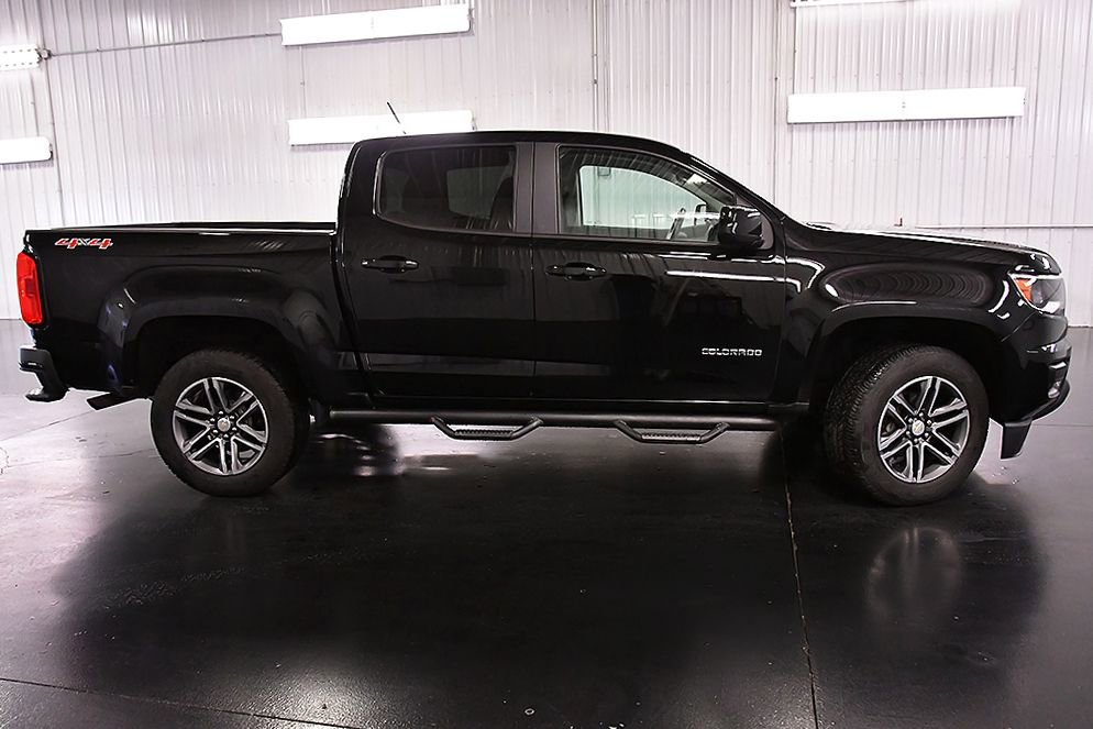 Used 2019 Chevrolet Colorado W/T w/ Custom Special Edition image 8