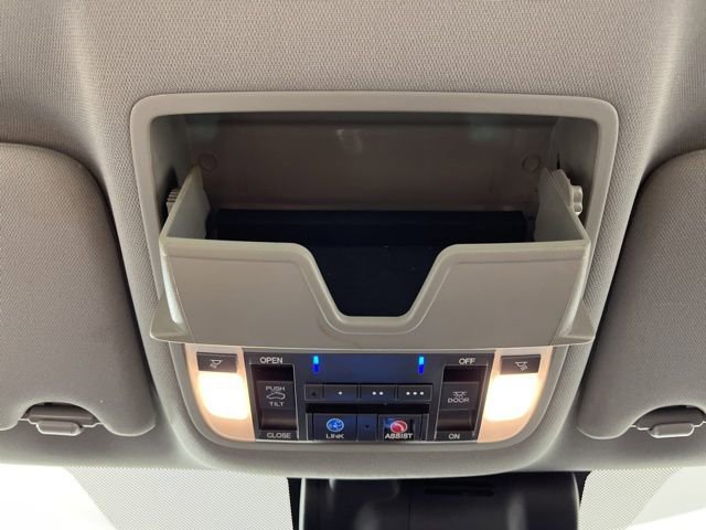 Used 2017 Acura MDX SH-AWD w/ Advance Package image 36