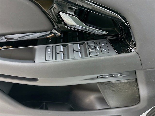 Used 2026 Land Rover Range Rover Evoque S image 20