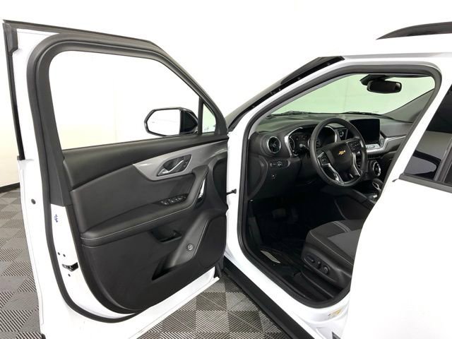 Used 2024 Chevrolet Blazer LT w/ Redline Edition image 27