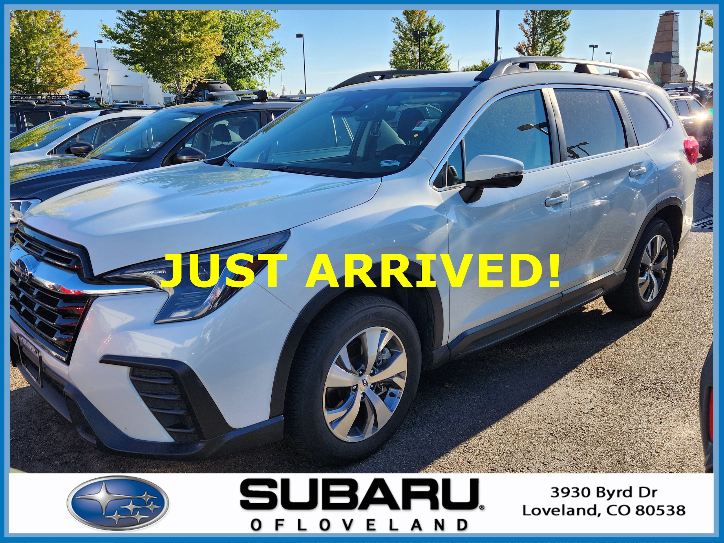 Used 2023 Subaru Ascent Premium w/ Convenience Package AWD/4WD image 1