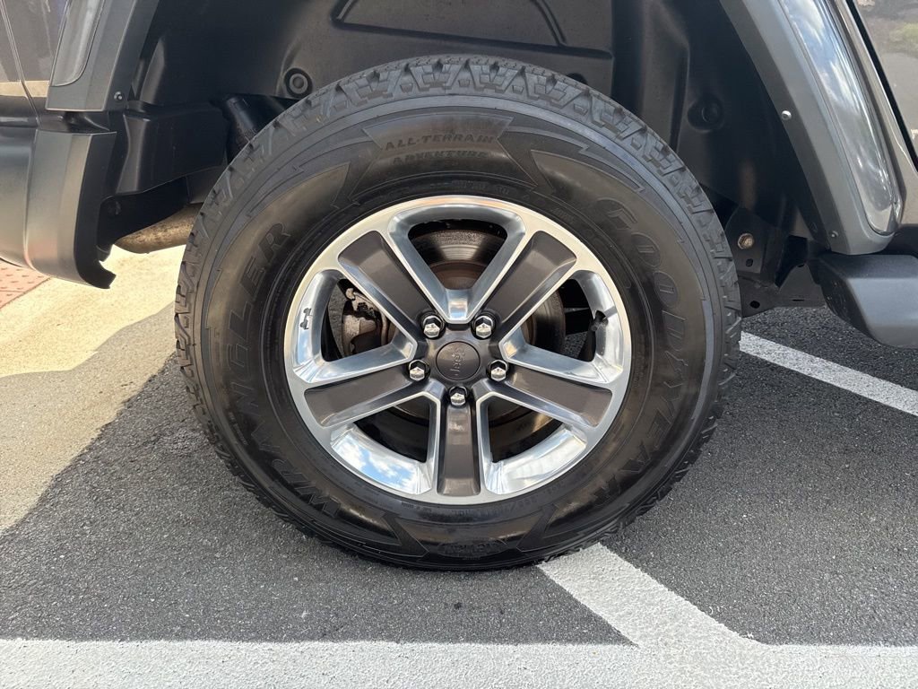 Used 2021 Jeep Wrangler Unlimited Sahara image 9
