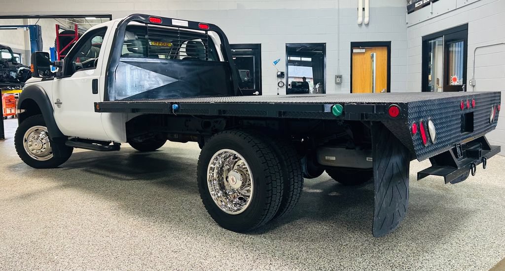 Used 2015 Ford F550 4x4 Regular Cab Super Duty image 4