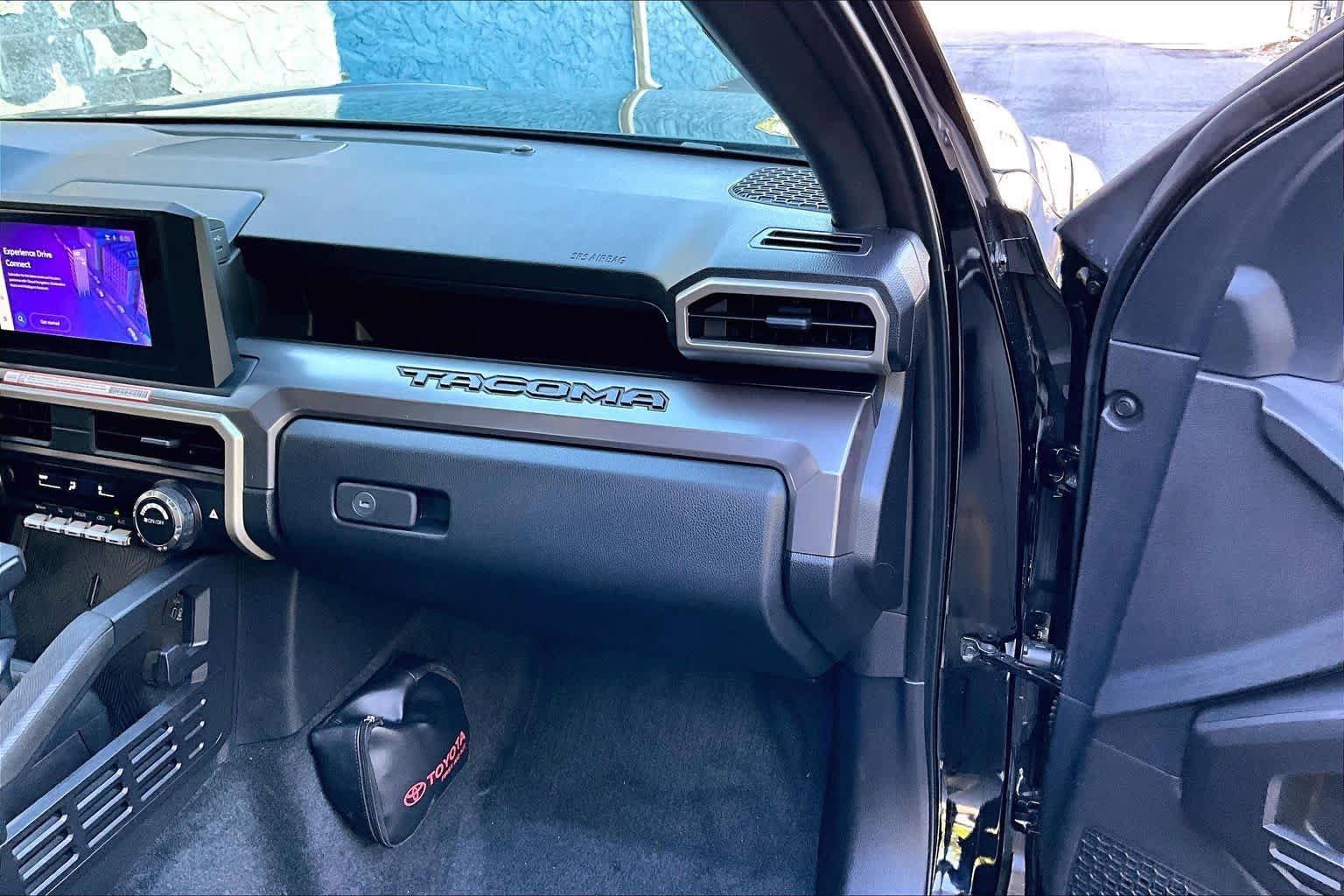 Used 2025 Toyota Tacoma SR5 RWD image 18