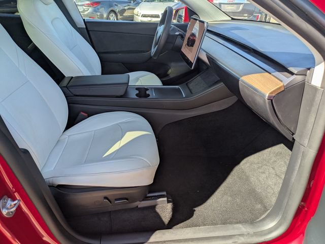 Used 2022 Tesla Model Y Long Range AWD/4WD image 28