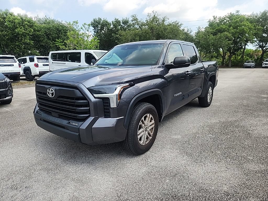 Used 2023 Toyota Tundra SR5 w/ SR5 Premium Package AWD/4WD image 5
