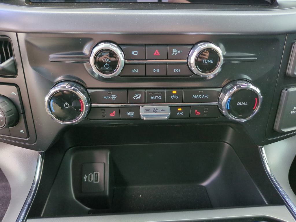 New 2026 Ford F150 XLT w/ Equipment Group 302A MID AWD/4WD image 24