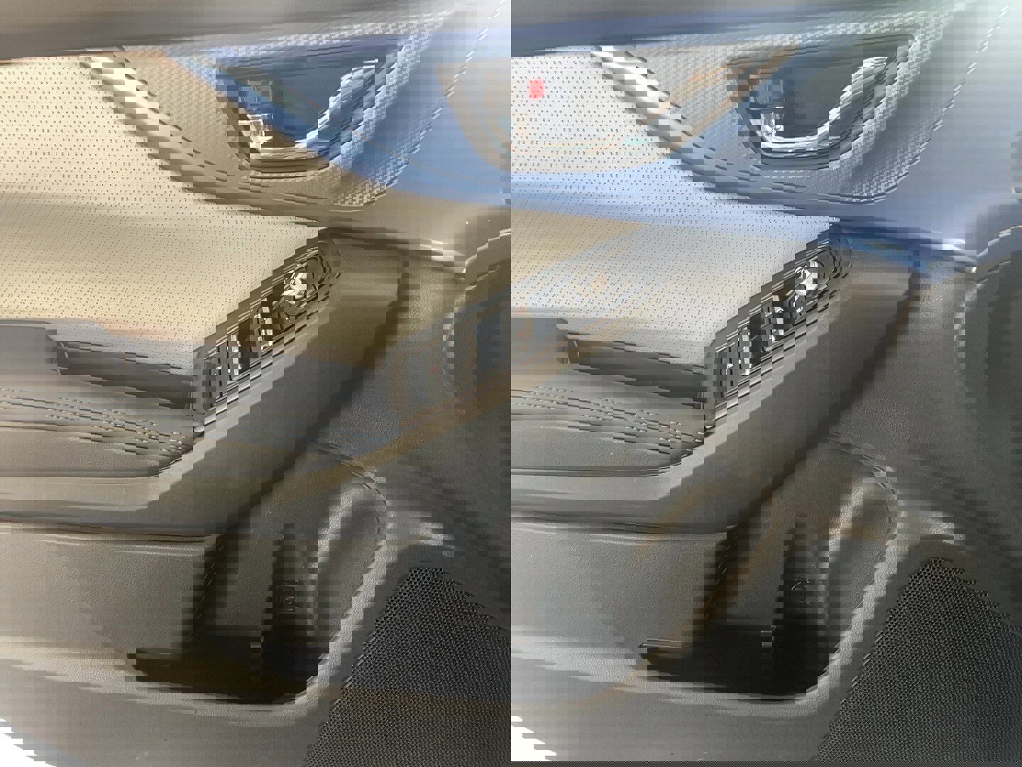 Used 2023 Subaru Crosstrek Hybrid image 18