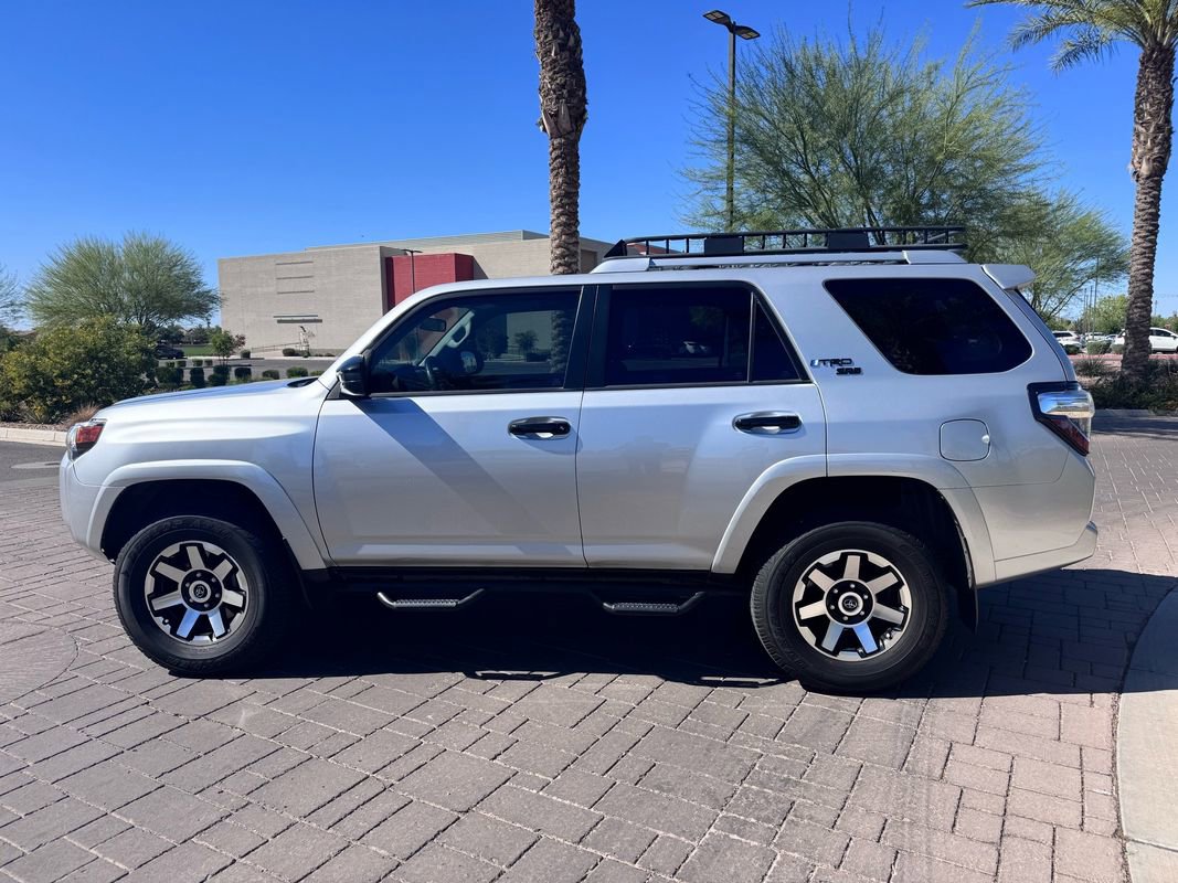 Used 2018 Toyota 4Runner SR5 image 5