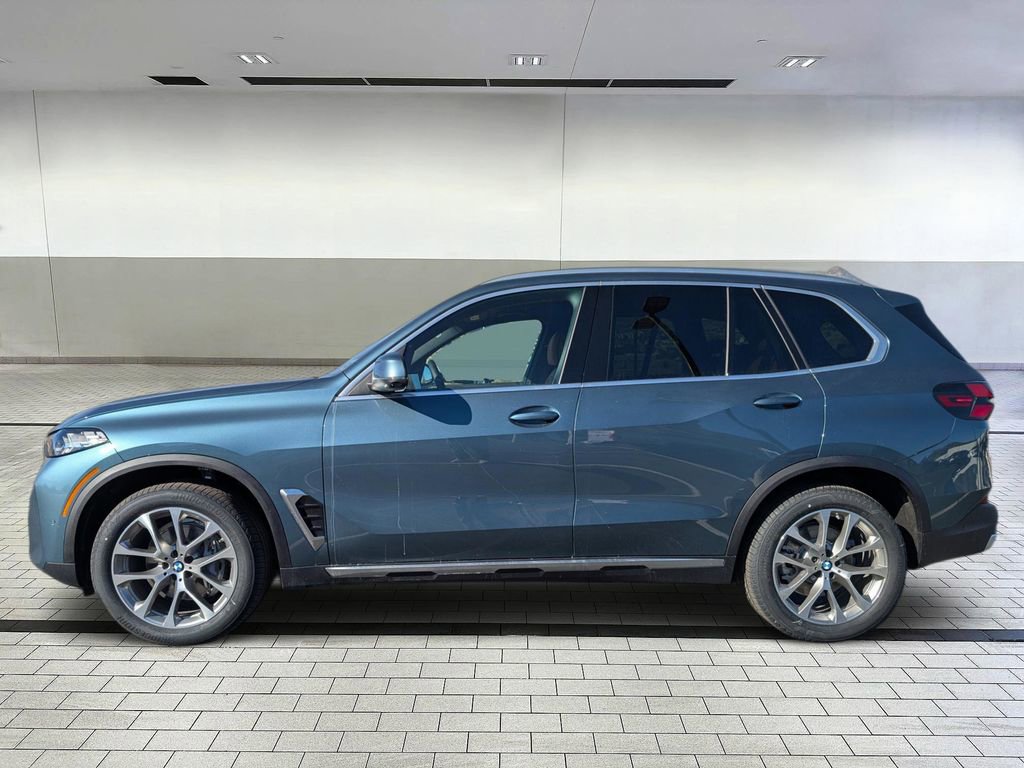 New 2026 BMW X5 xDrive40i w/ Climate Comfort Package image 2