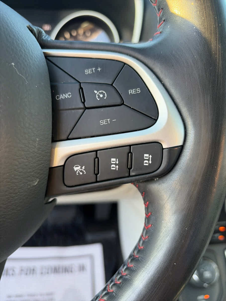 Used 2021 Jeep Compass Limited AWD/4WD image 20