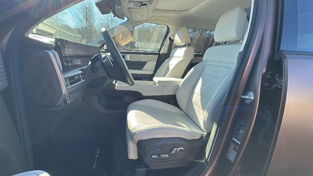 Used 2024 Hyundai Santa Fe Calligraphy image 9