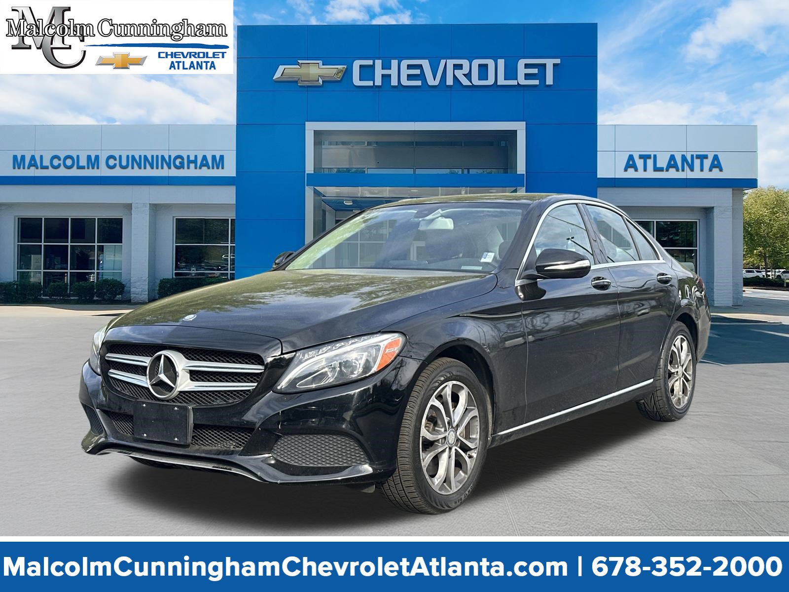 Used 2015 Mercedes-Benz C 300 4MATIC Sedan image 1