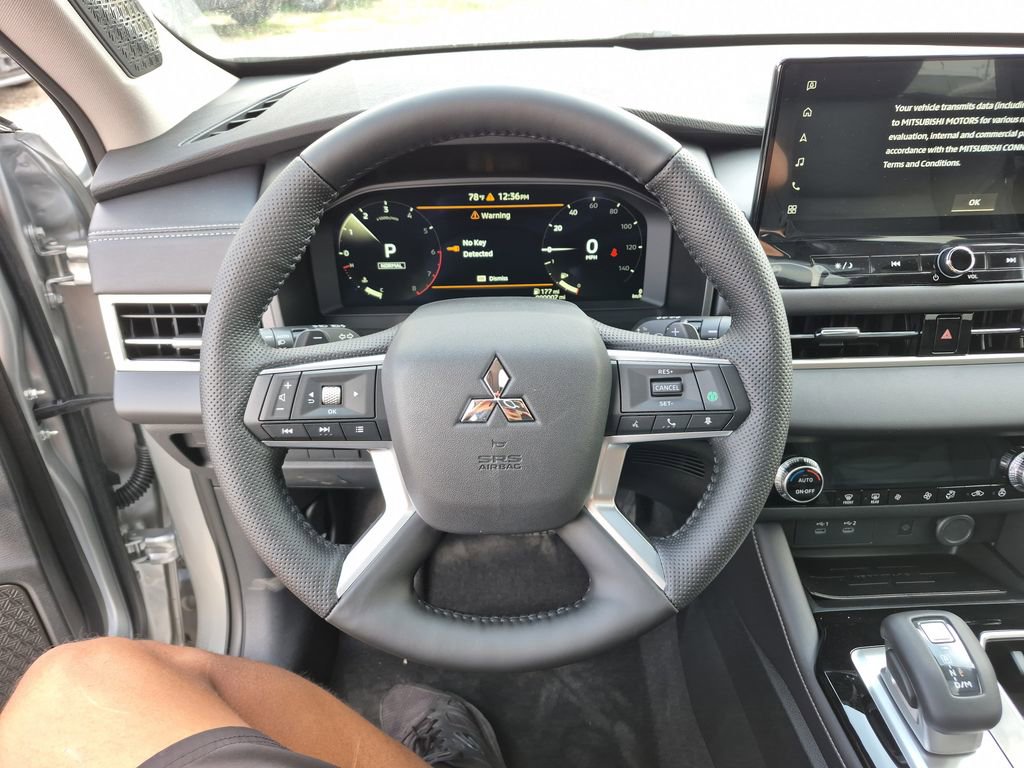 New 2026 Mitsubishi Outlander SE image 52