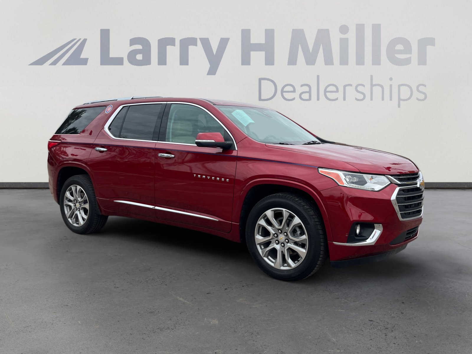 Used 2021 Chevrolet Traverse Premier w/ LPO, Cargo Package image 7