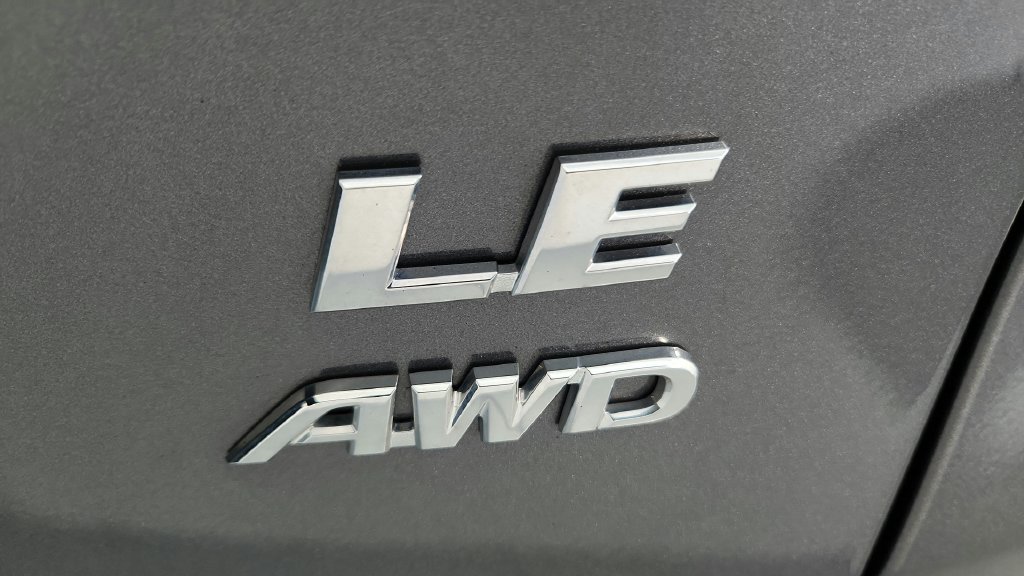 Used 2023 Toyota RAV4 LE AWD/4WD image 14