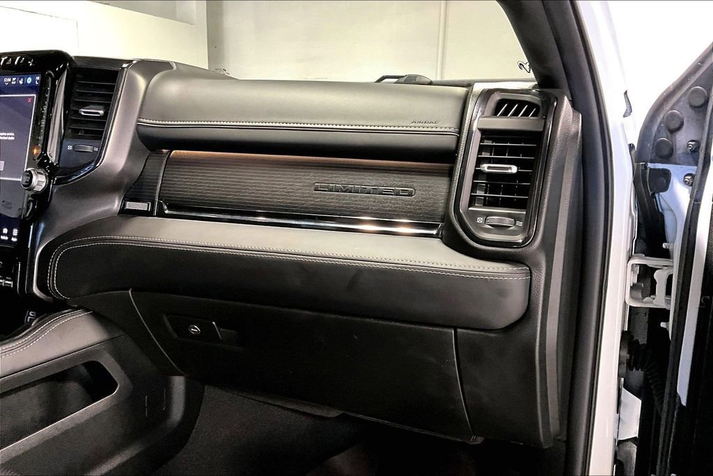 Used 2024 RAM 3500 Limited image 19
