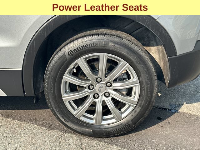 Used 2023 Cadillac XT4 Premium Luxury AWD/4WD image 9