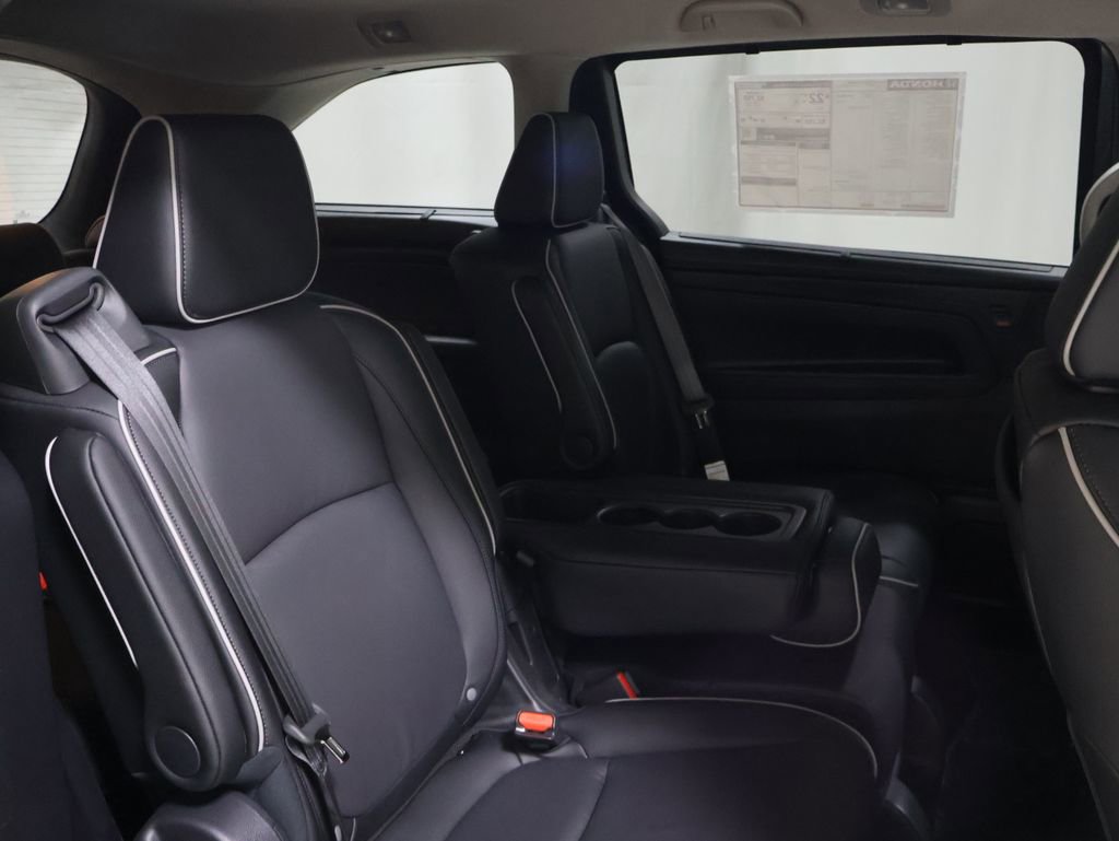 New 2026 Honda Odyssey Touring image 16