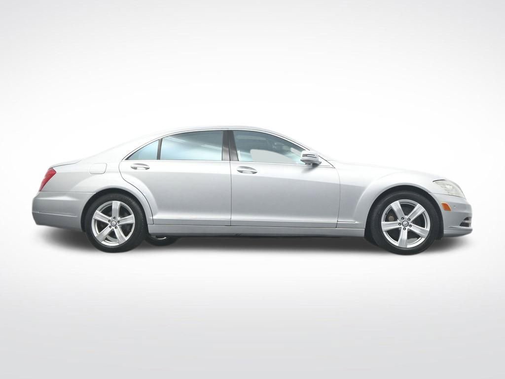 Used 2011 Mercedes-Benz S 550 4MATIC image 34
