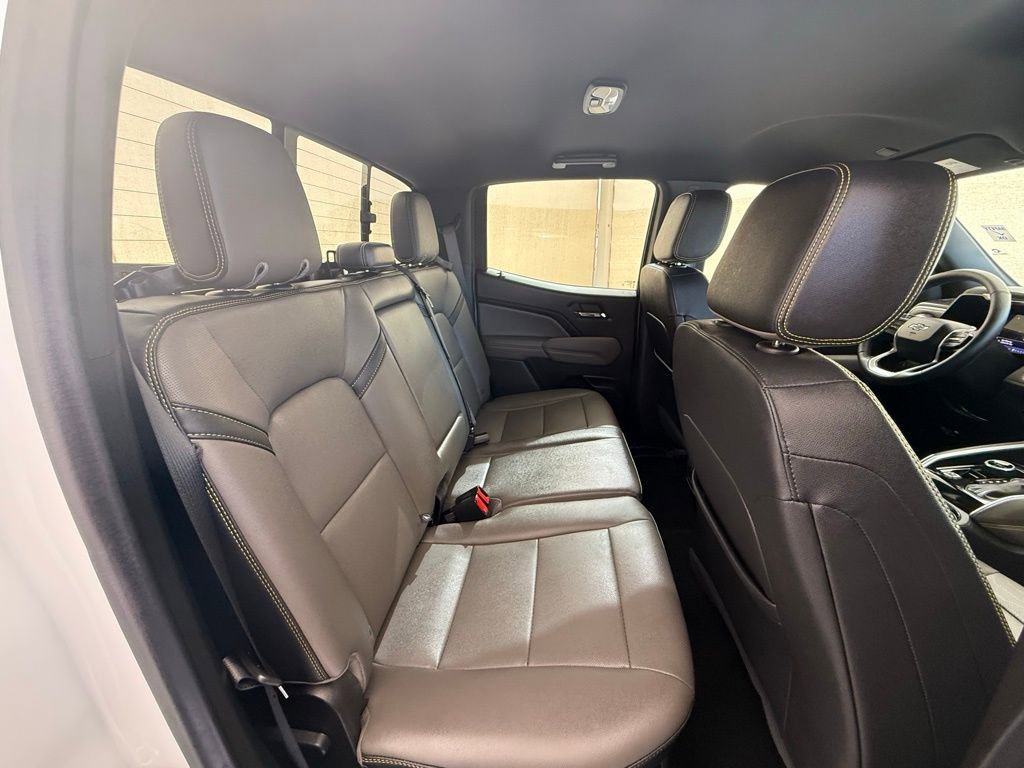 Used 2024 Chevrolet Colorado ZR2 w/ ZR2 Convenience Package III image 16