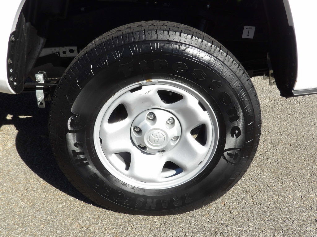 Used 2022 Toyota Tacoma SR image 46