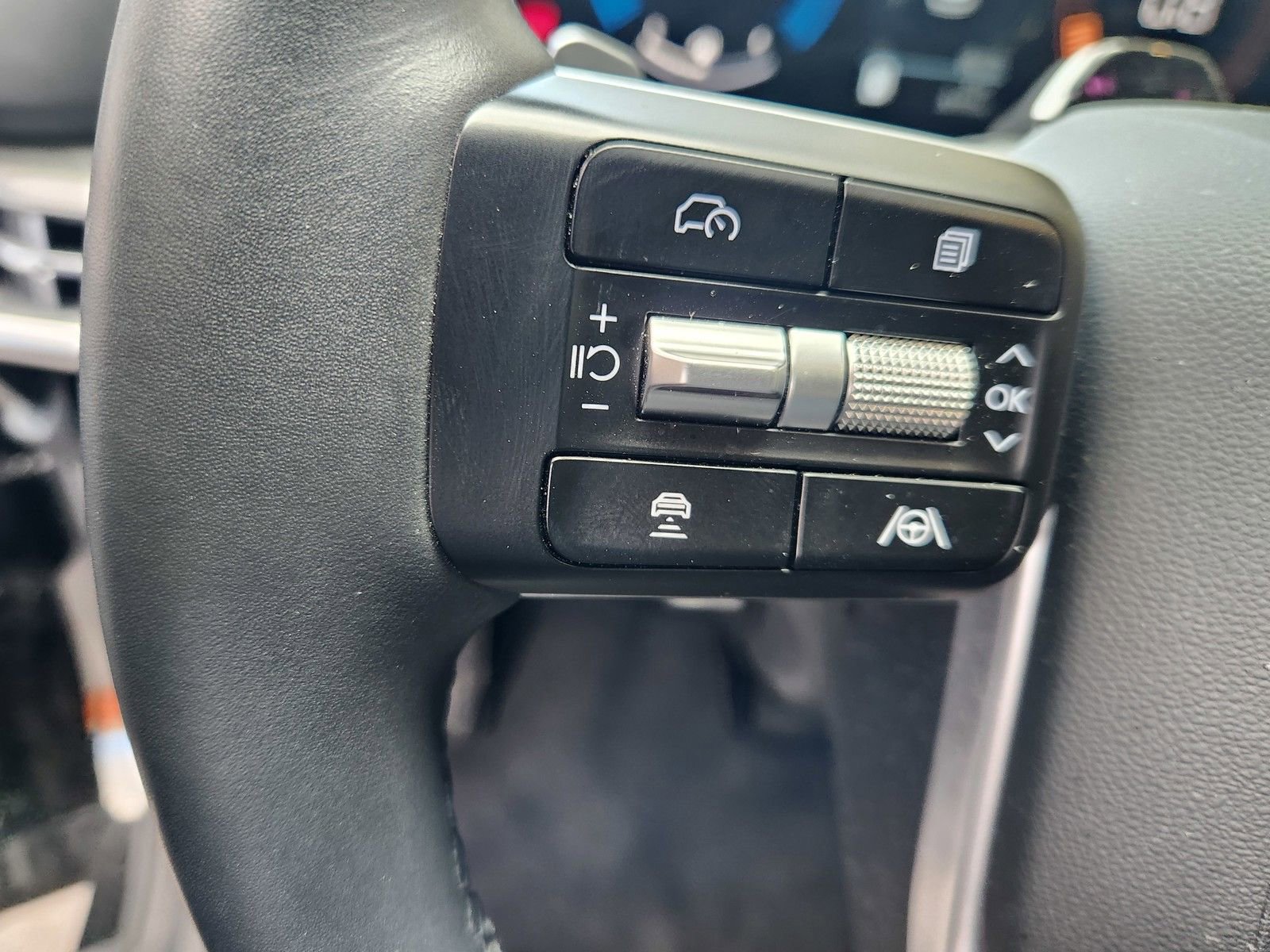 Certified 2025 Hyundai Santa Fe XRT image 12