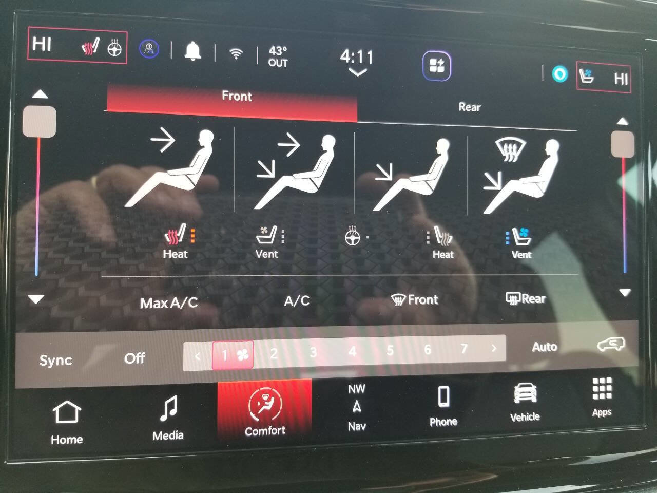 Certified 2024 Dodge Durango R/T image 35