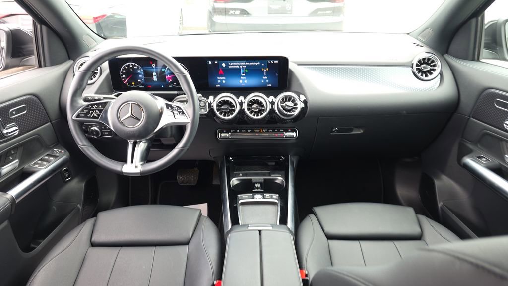 Certified 2025 Mercedes-Benz GLA 250 4MATIC image 24