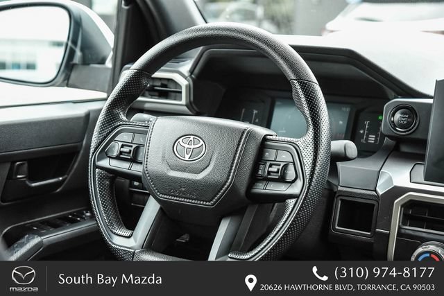 Used 2025 Toyota Tacoma SR5 AWD/4WD image 15