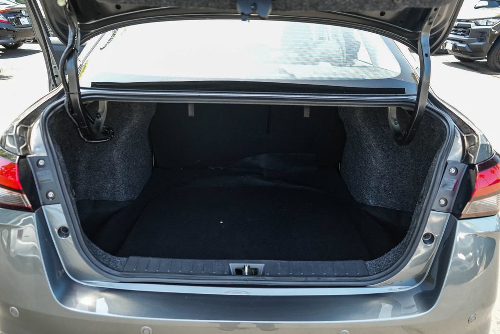 Used 2025 Nissan Versa S w/ S Plus Package FWD image 24