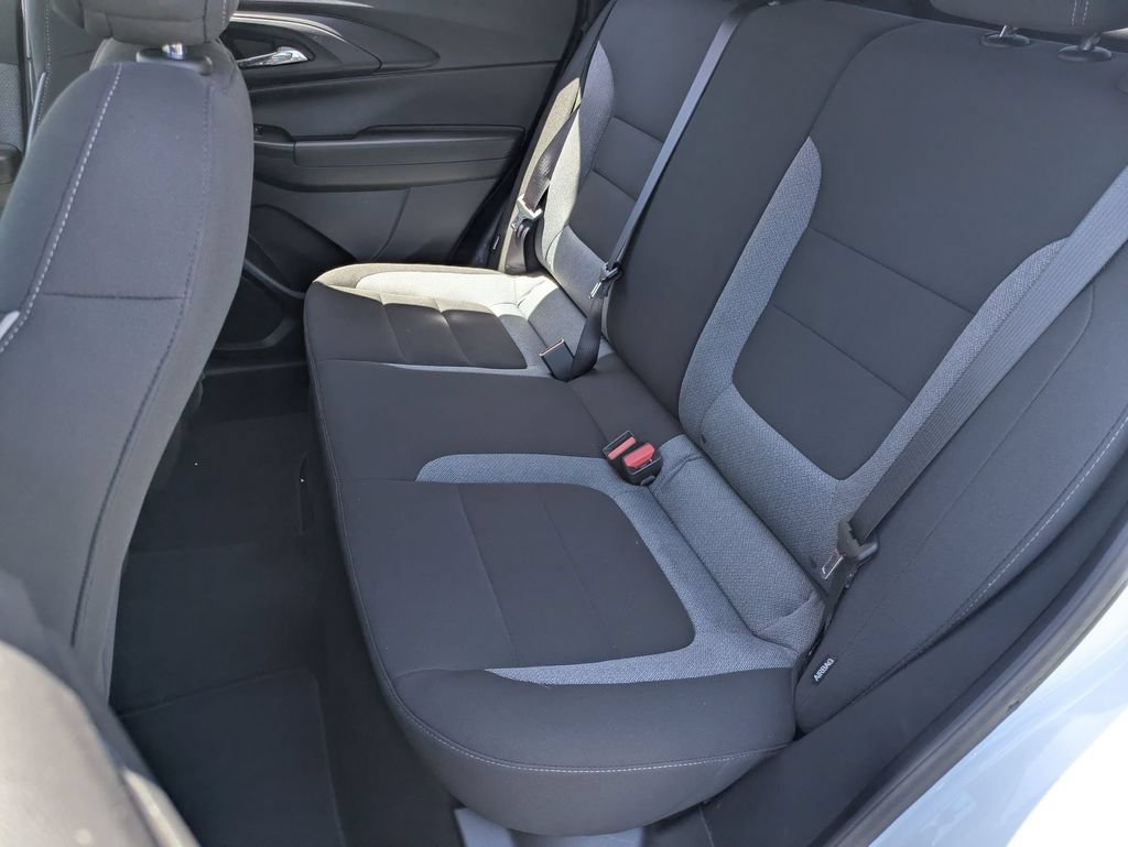 Used 2025 Chevrolet TrailBlazer LT AWD/4WD image 25