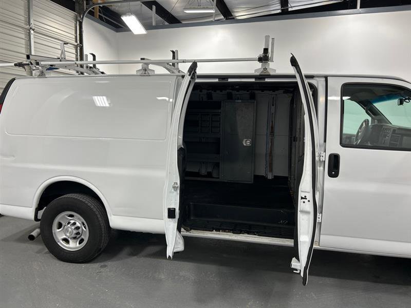 Used 2019 Chevrolet Express 2500 Extended w/ Driver Convenience Package image 17