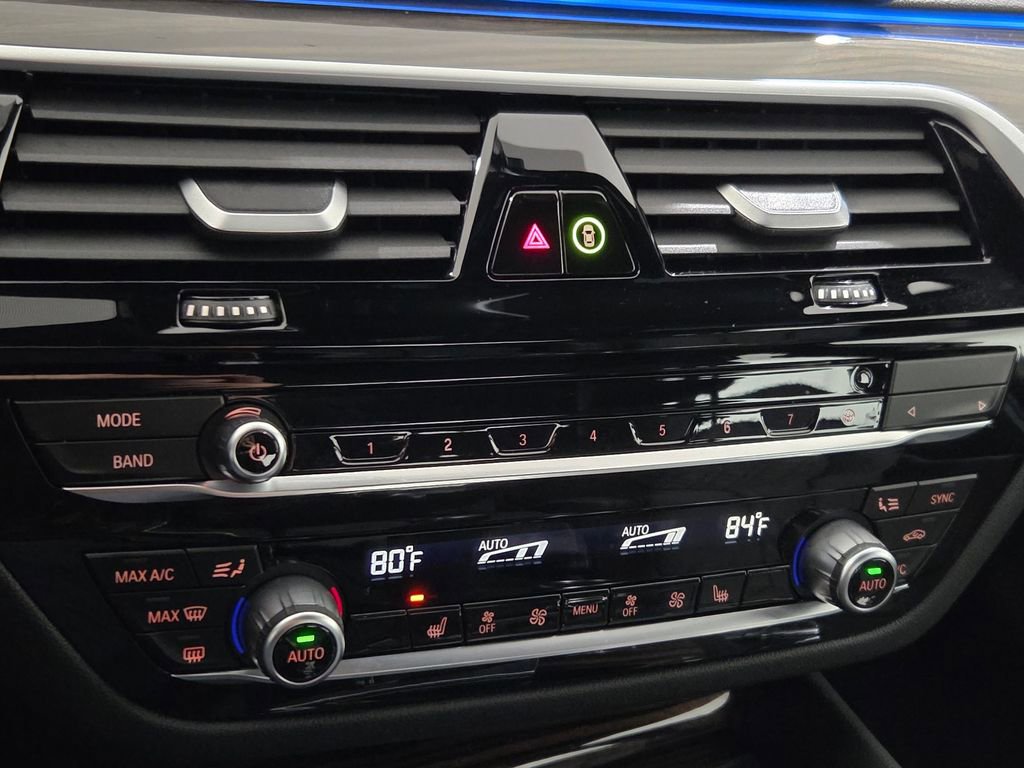 Used 2023 BMW 530e xDrive w/ Premium Package AWD/4WD image 8