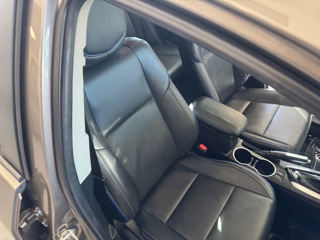 Used 2019 Toyota Corolla L image 14