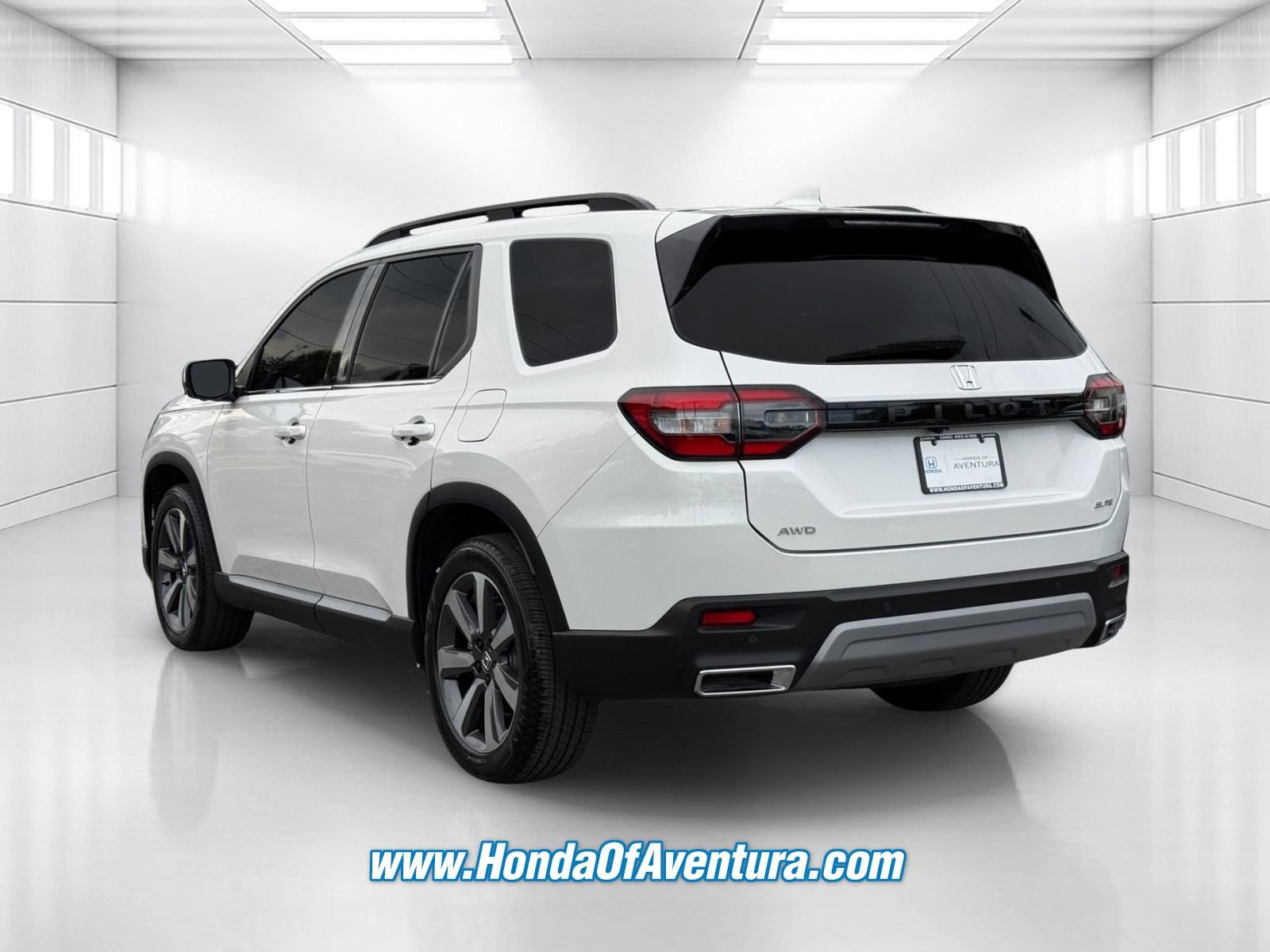 Certified 2025 Honda Pilot Elite image 4