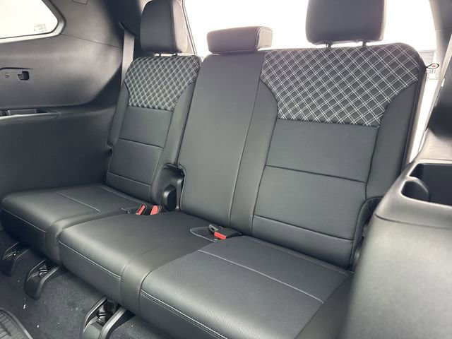 New 2026 GMC Acadia Denali w/ Super Cruise Package image 24