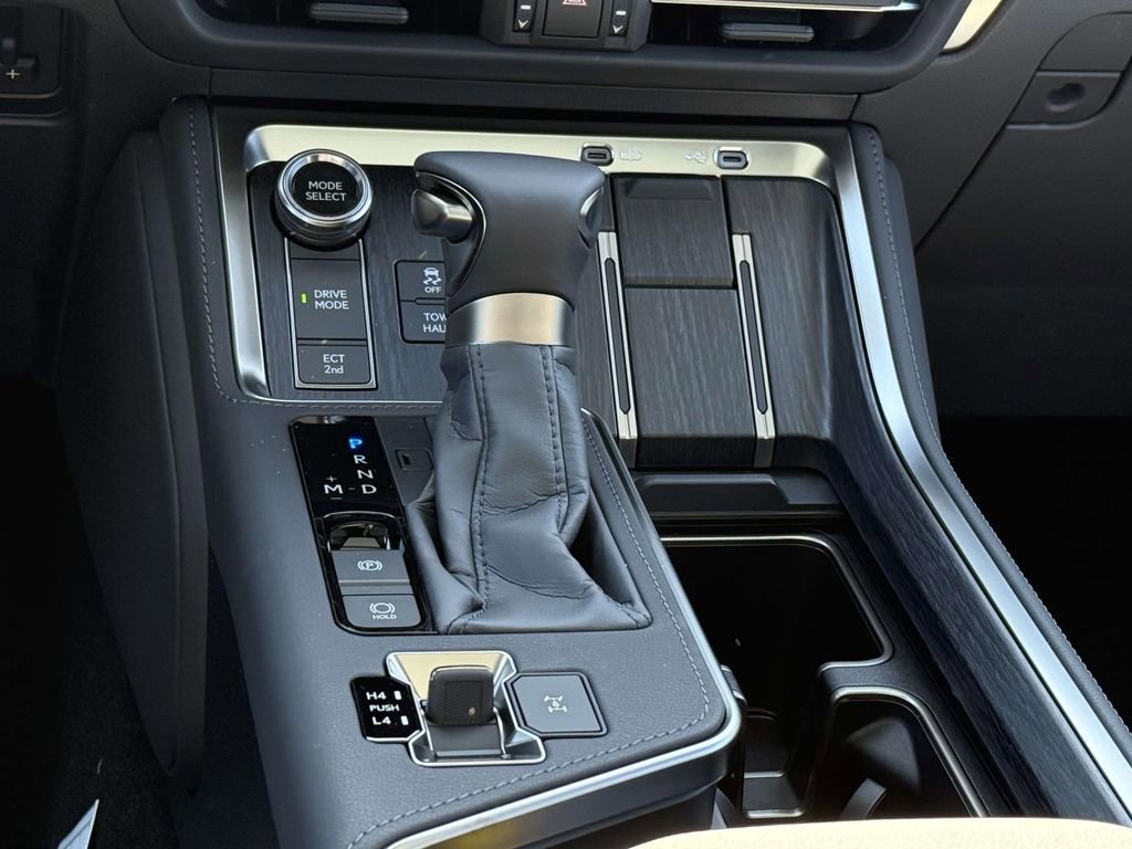 New 2026 Lexus GX 550 Luxury+ image 15