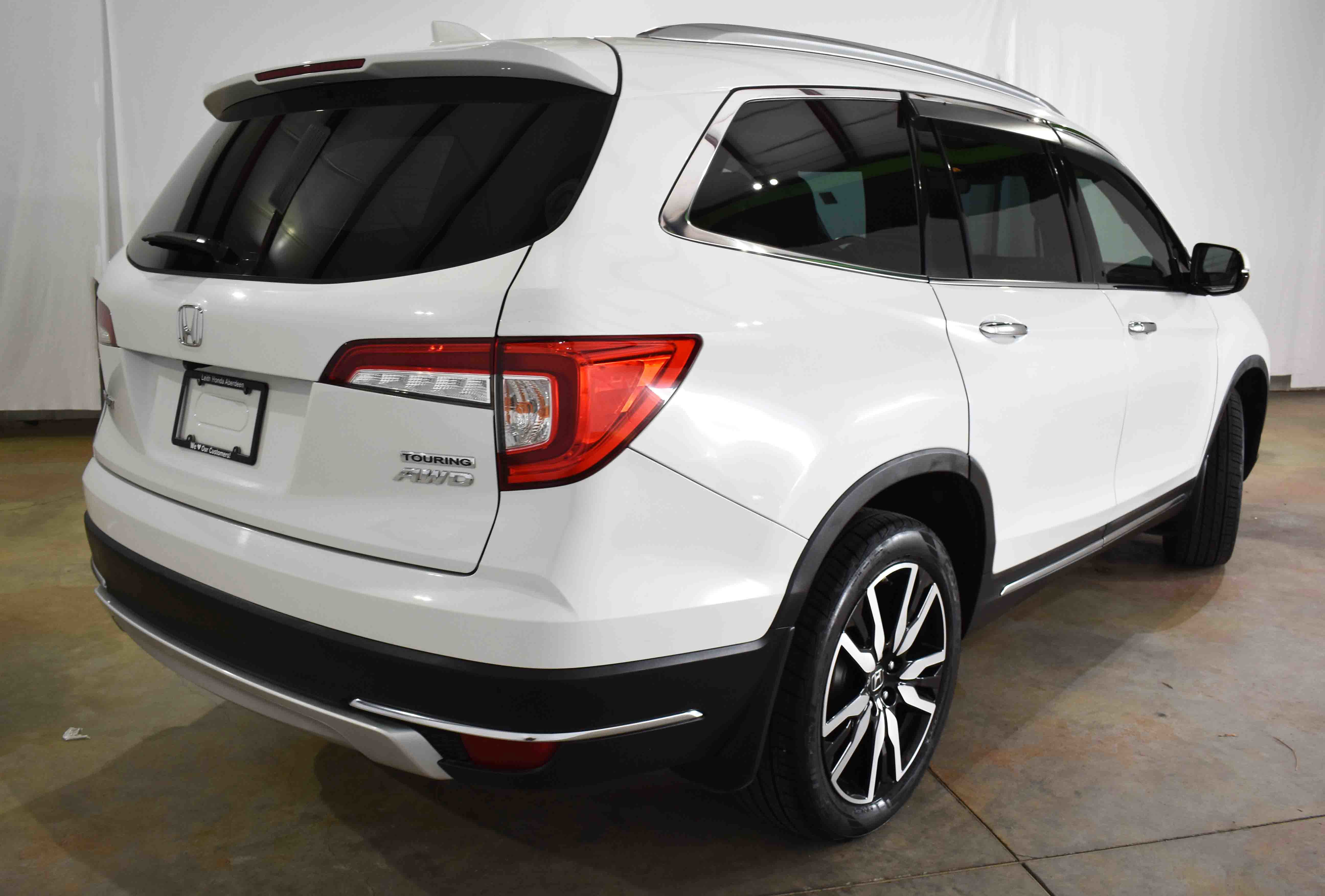 Used 2020 Honda Pilot Touring image 9