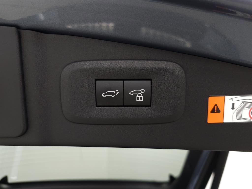 Used 2024 Lexus RZ 300e Premium image 8