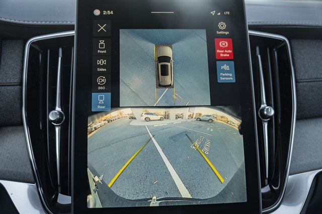 New 2026 Volvo XC90 B6 Ultra w/ Protection Package image 34